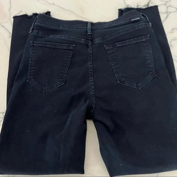 MOTHER The Stunner Zip Two Step Fray Jean in Holding Hands B799 - Picture 6 of 8